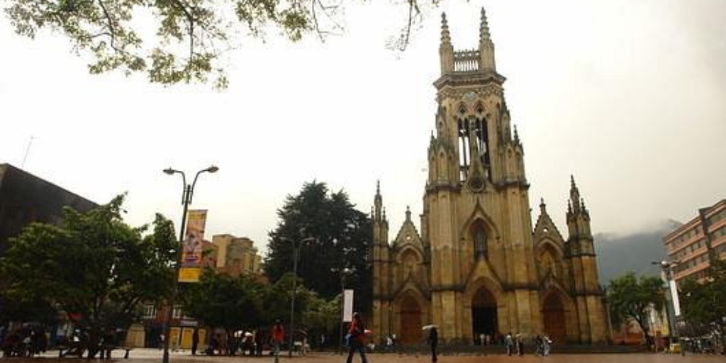 Conoce la historia detrás de la Plaza de Lourdes de Bogotá