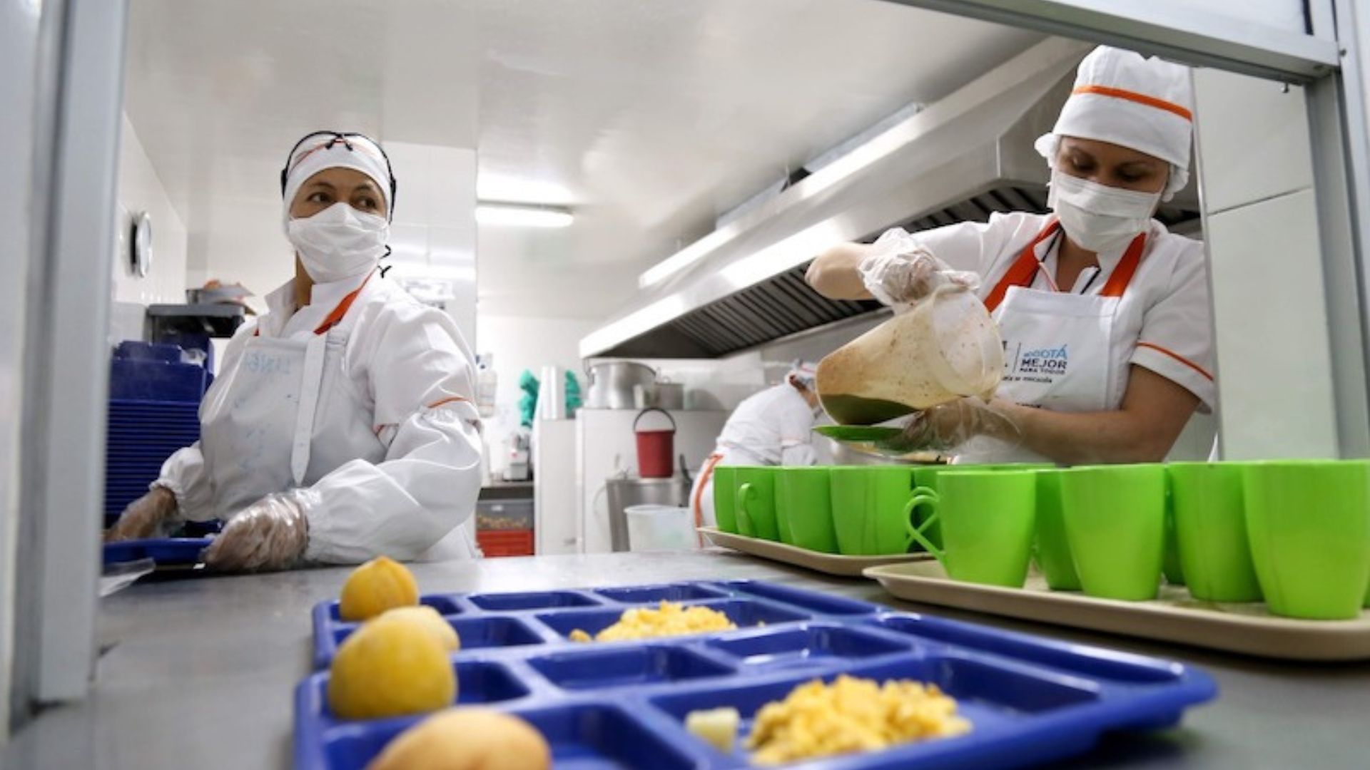 ¿Cómo funciona el Plan de Alimentación Escolar (PAE)?