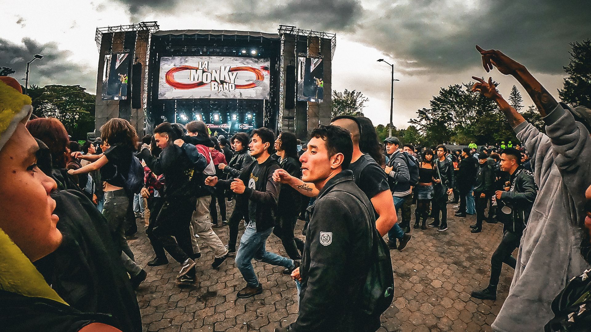 Con lluvia, truenos y toda la energía transcurrió el segundo día de Rock al Parque