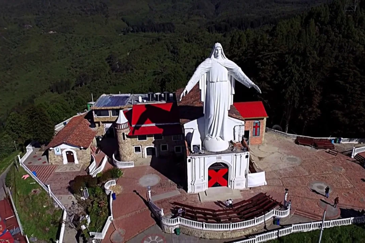 El Cerro de Guadalupe, un destino lleno de magia y tradición en Bogotá