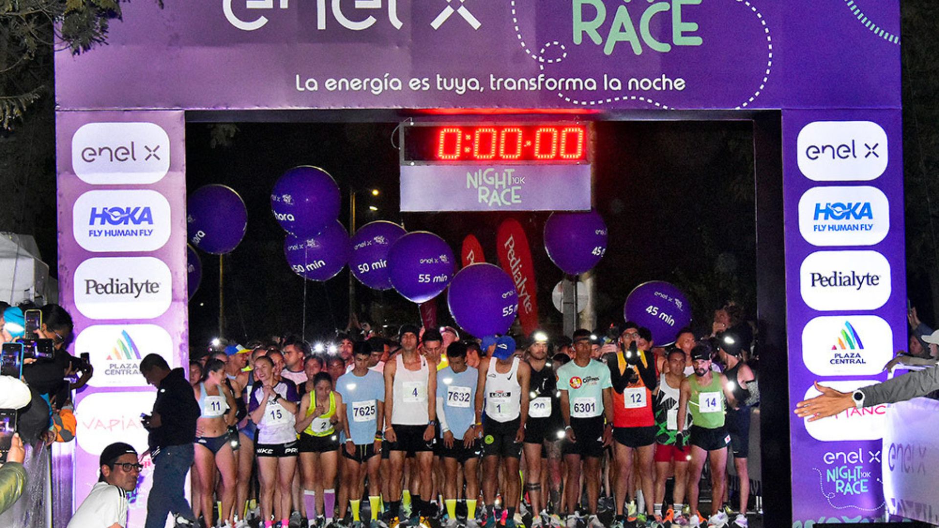 ¡Atención runners! Ya se pueden inscribir a la Enel X Night Race 10K 2025