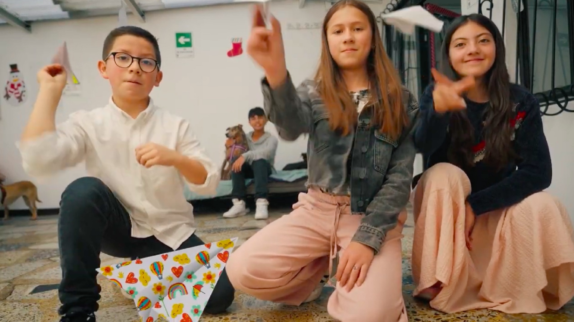 Resolvámoslo: historias de conflictos que inspiran a niños y niñas