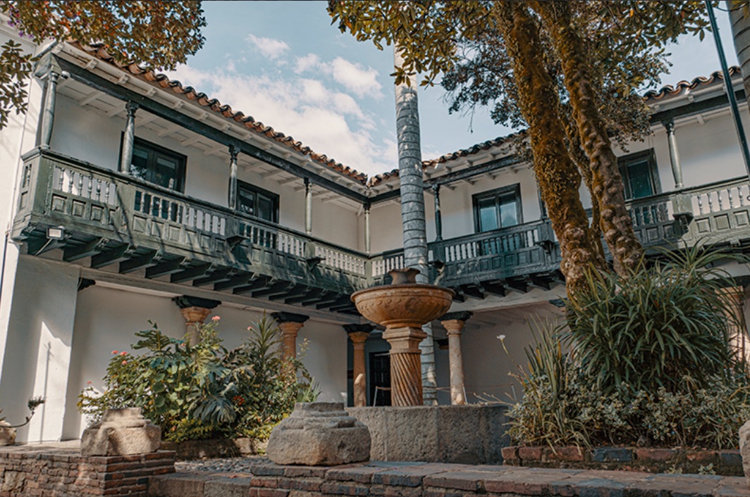 Foto de la entrada principal del Museo de la Independencia – Casa del Florero.