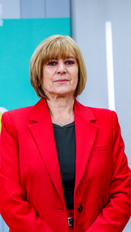 Julia Navarrete- Jefe de emisión 