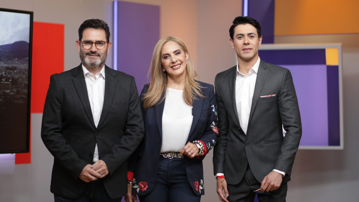 Juan Ossa, jefe de redacción de AHORA; Marta Noriega, Directora de AHORA y Carlos Díaz, presentador de AHORA. (De izq. a der.)