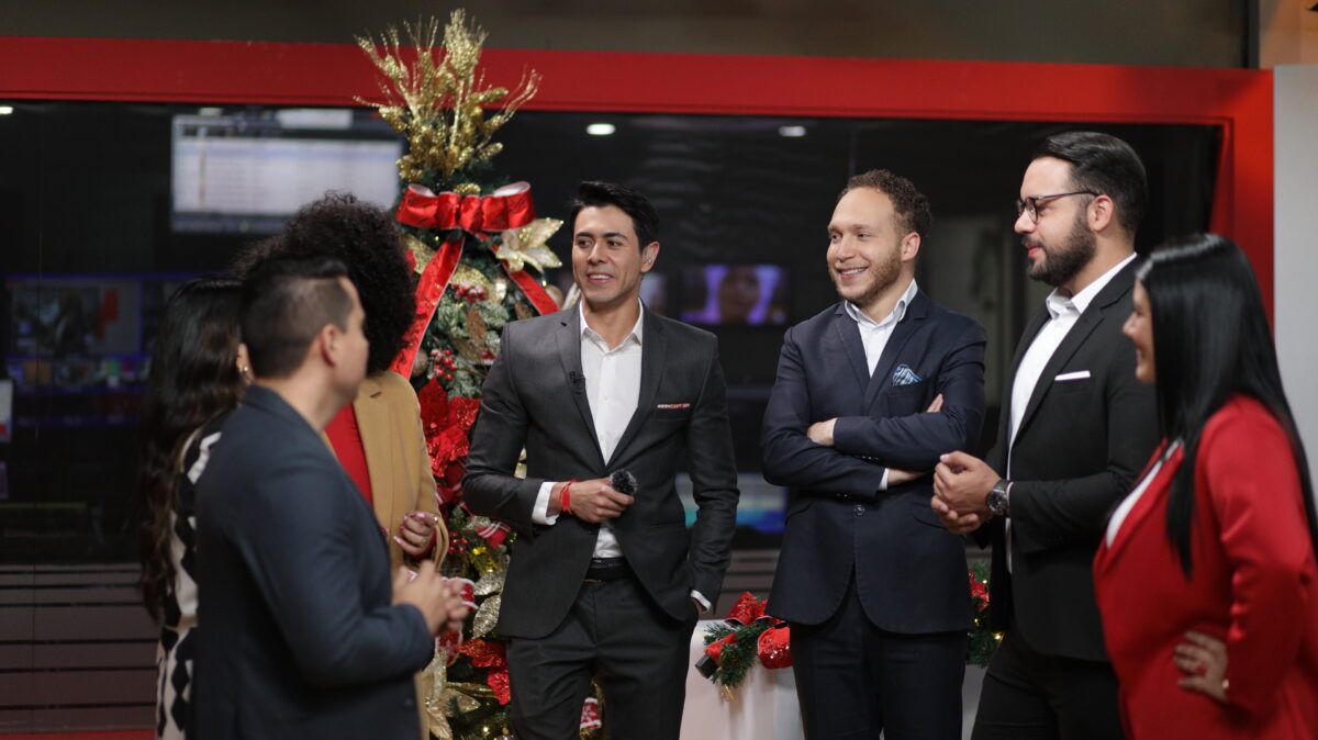 Yerson Caucha, Jenny Bastidas, Carlos Díaz, Miguel Porras, José Chinchilla y Alexandra Molina. Integrantes del equipo de redacción de AHORA. (De izq. a der.)